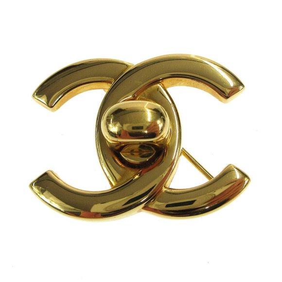 Auth Chanel Turnlock Brooch Pin Gold Small - Picture 1 of 4